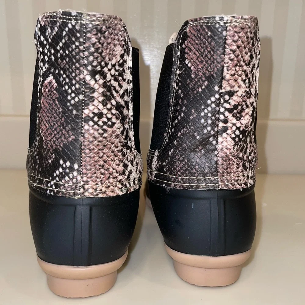 Outwoods Taupe And Black Snake Print Fleece Lined Duck Boots Rain Snow Boots